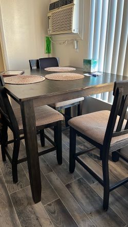 Wooden dinning table