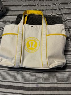 Lululemon Tote Bag 20L Logo