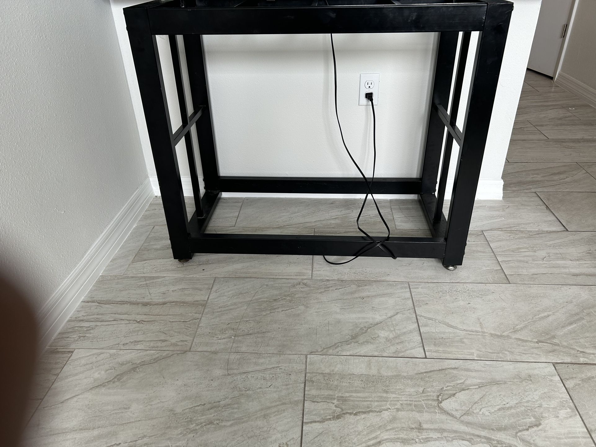 AQUARIUM STAND