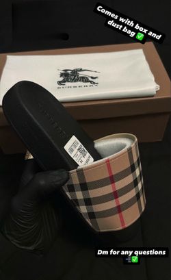 Burberry slides size 8M
