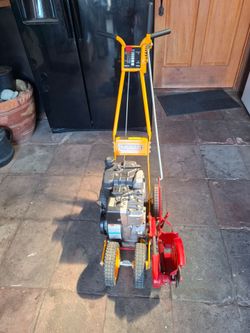 Edger McLaren 5.25 148cc Briggs and startton