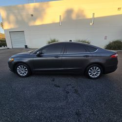 2015 ford fusion 2.5 4cyl 171k milles just smog cold ac clean title one owner reg current located in pomona 9o9236I97o runs good no problems ready for
