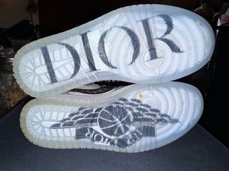 Air Jordan 1 Dior size 8