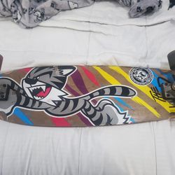 Neff Cruiser "THE WILD CAT"Edition skateboard 