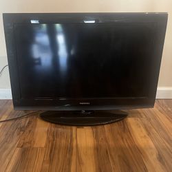 37” Toshiba TV (NOT SMART) 