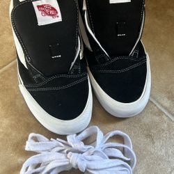 Vans Knu Skool