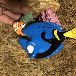 Disney Finding Nemo Statue