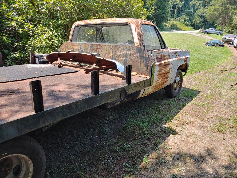 1973 Chevy 1 ton flatbed truck