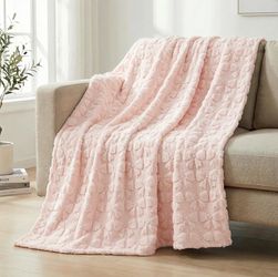 Horaldaily Valentine Bow Blanket Throw, Pink Bow Soft Fuzzy Plush Faux Fur Cozy