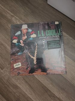L.L Cool J - Walking with a panther vinyl