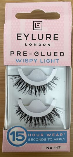 Eylure Pre-Glued Wispy Light No. 117 Eyelashes