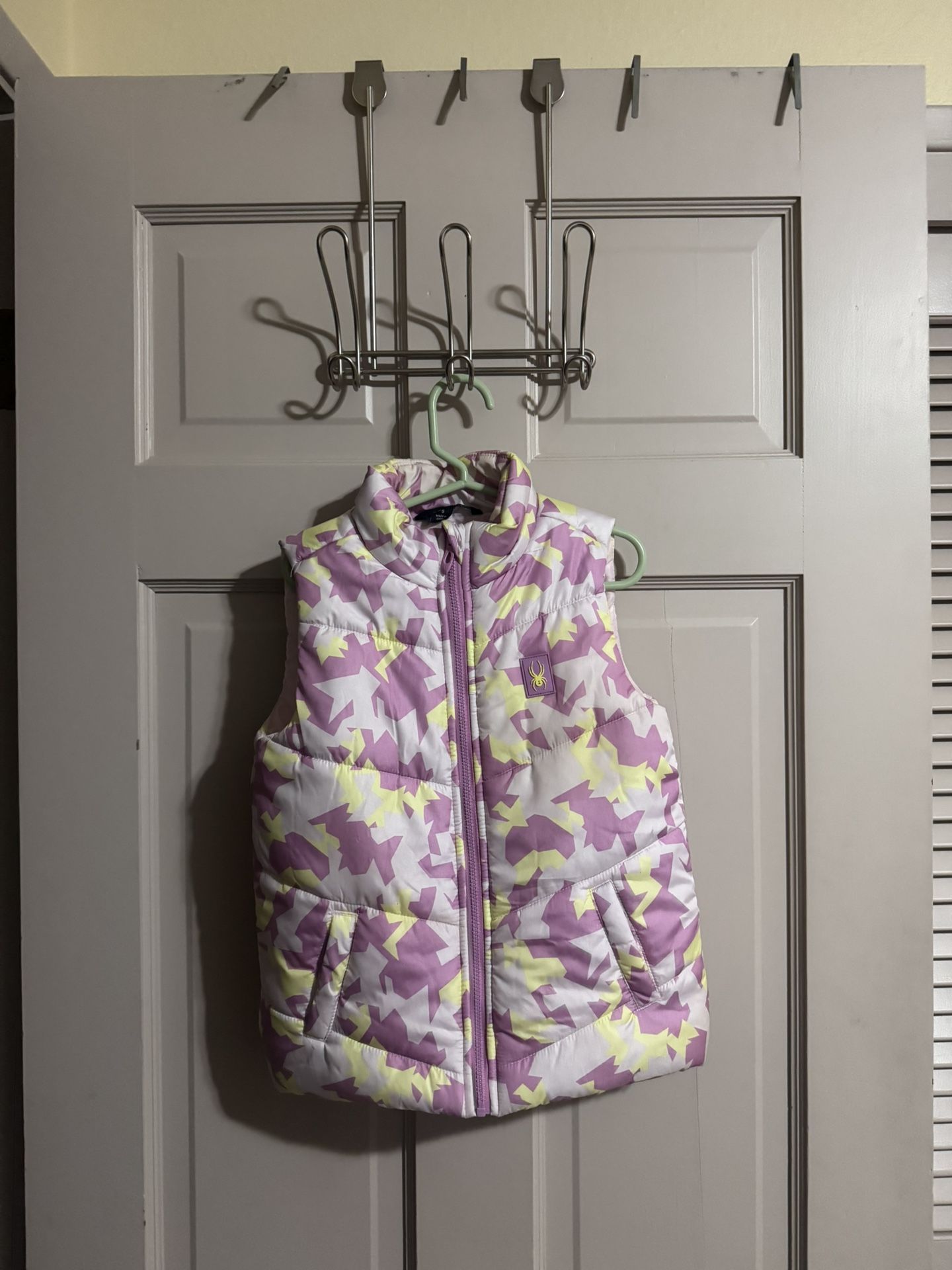 Girls Spyder Puffer Vest Size 5 Pink Print Front Pockets Insulated