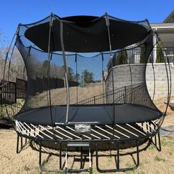 Trampoline (spring free) 11x11