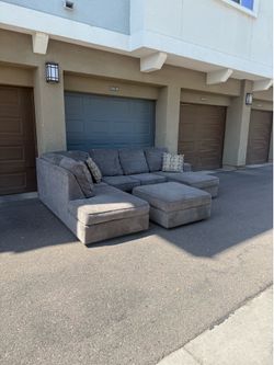 Sectional couch