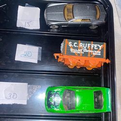 Cars hotwheels and matchbox
