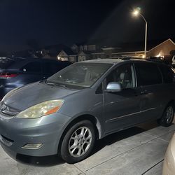 2006 Toyota Sienna