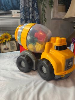 CAT Toy Cement Mixer Truck with Blocks