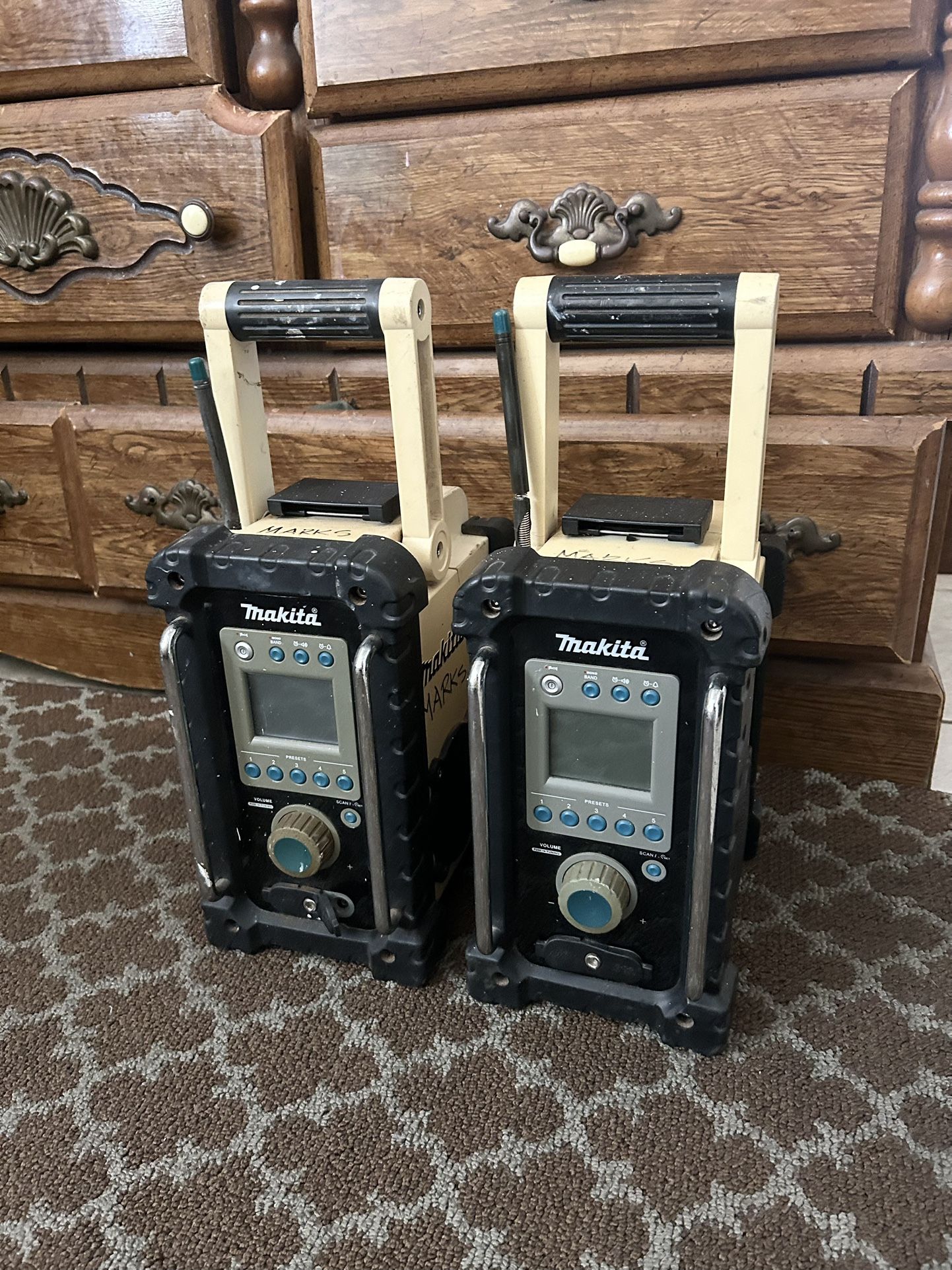Makita Jobsite Radios Bundle – Industrial Strength