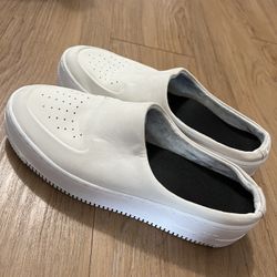 Nike Women’s AF1 Lover XX ‘The 1 Reimagined’ Size 8 - Clean & Comfy Mule -$40