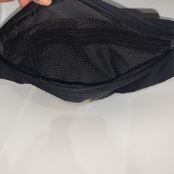 Supreme Fanny Pack for Sale in Queens, NY - OfferUp