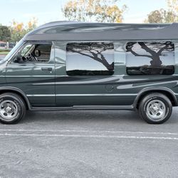 2002 Dodge Ram Wagon