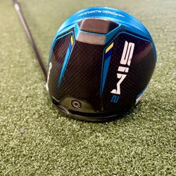 9* Taylormade Sim 2 Driver / Tensei 60gram Stiff Flex Shaft (Headcover Included)