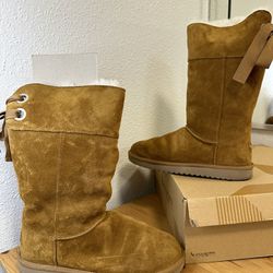 Koolaburra by UGG Andrah boots size 10