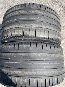 305/30/21 Pirelli tires matching pair