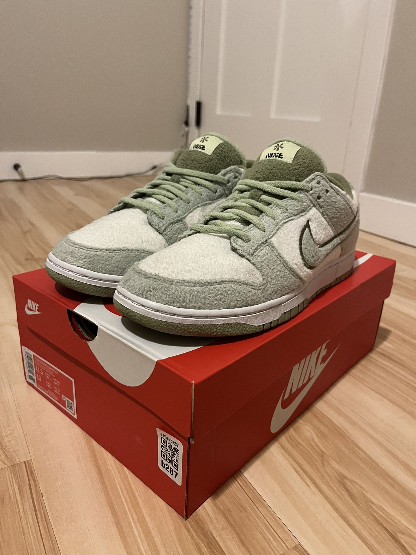 Nike Men’s Dunk Low SE ‘Fleece - Honeydew’