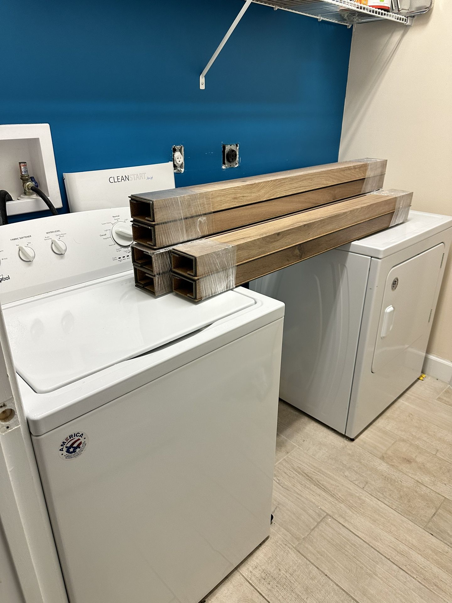 Whirlpool Washer And Dryer Set ! 