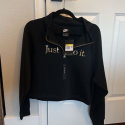 Brand new Nike Sweatshirt 