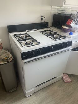 Free oven must be able to pickup
