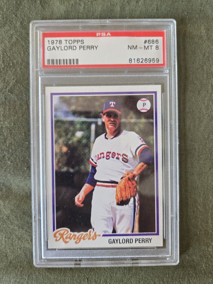 GAYLORD PERRY 1978 Topps #686 PSA Graded Card NM-MT 8 MLB Texas Rangers