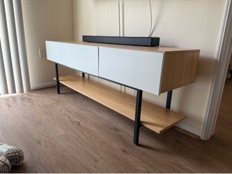 Entertainment Center / TV stand