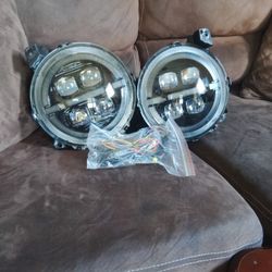 Jeep Wrangler JL/ Jeep Gladiator JT Projector Headlights