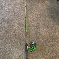 Lew’s Spinning Reel (6’6 - Medium - Fast)