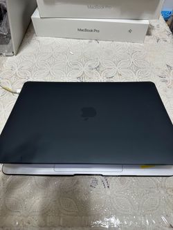 2022 MacBook Air A2681,M2 ,8Gb,256Gb,13” LCD, Midnight Color, AC Charger, Good Condition,Office 2022,Sequoia MAC OS for Excellent Promo