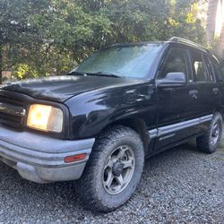 2001 Chevrolet Tracker