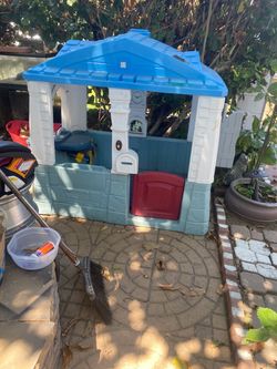 Plays skool play house used