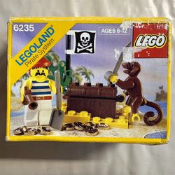LEGO Pirates 6235 Buried Treasure Complete