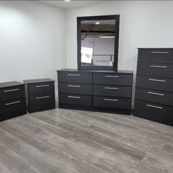 Dresser Whit Mirror , Chest And 2 Nightstands - Cómoda Con Espejo , Gavetero Y 2 Mesitas De Noche 