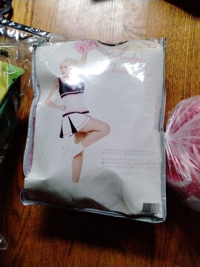 Cheerleader Costume. Halloween. Women's 6-8