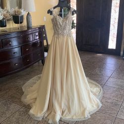 Quinceañera Dress Fits Size M/L
