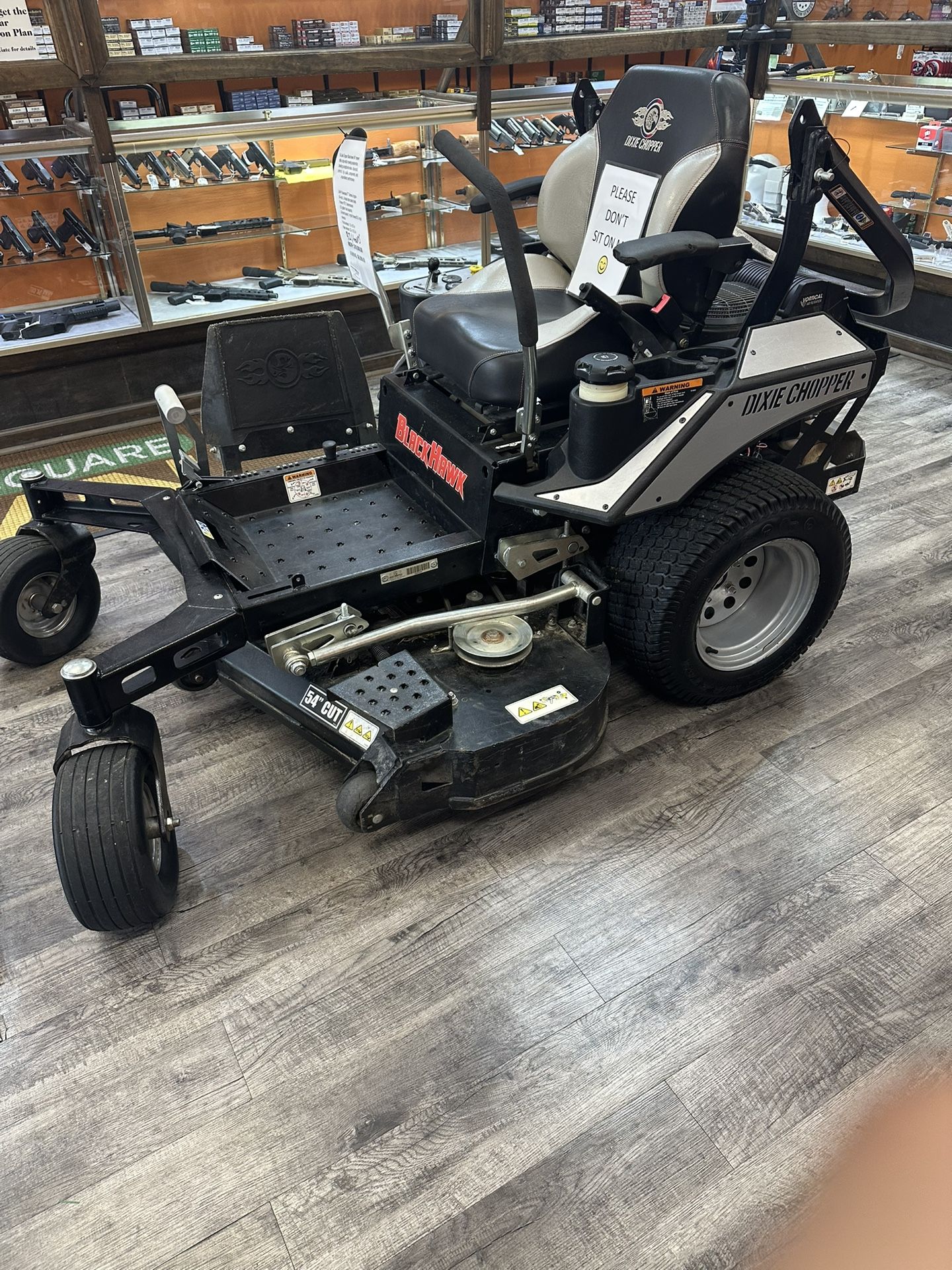 Dixie Chopper Blackhawk Riding Mower
