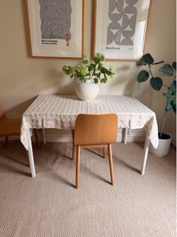 IKEA VIHALS White Table