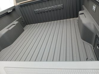 TACOMA Bed Liner