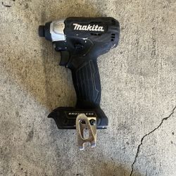 Makita sub impact Drill 1/4 