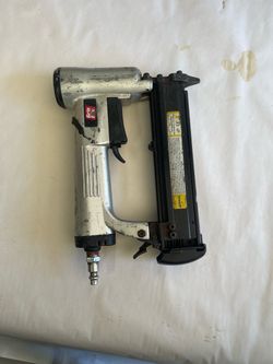 Grip Rite Pneumatic Brad Nailer