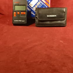 Gossen Luna-Pro Digital Ambient Light Meter with case