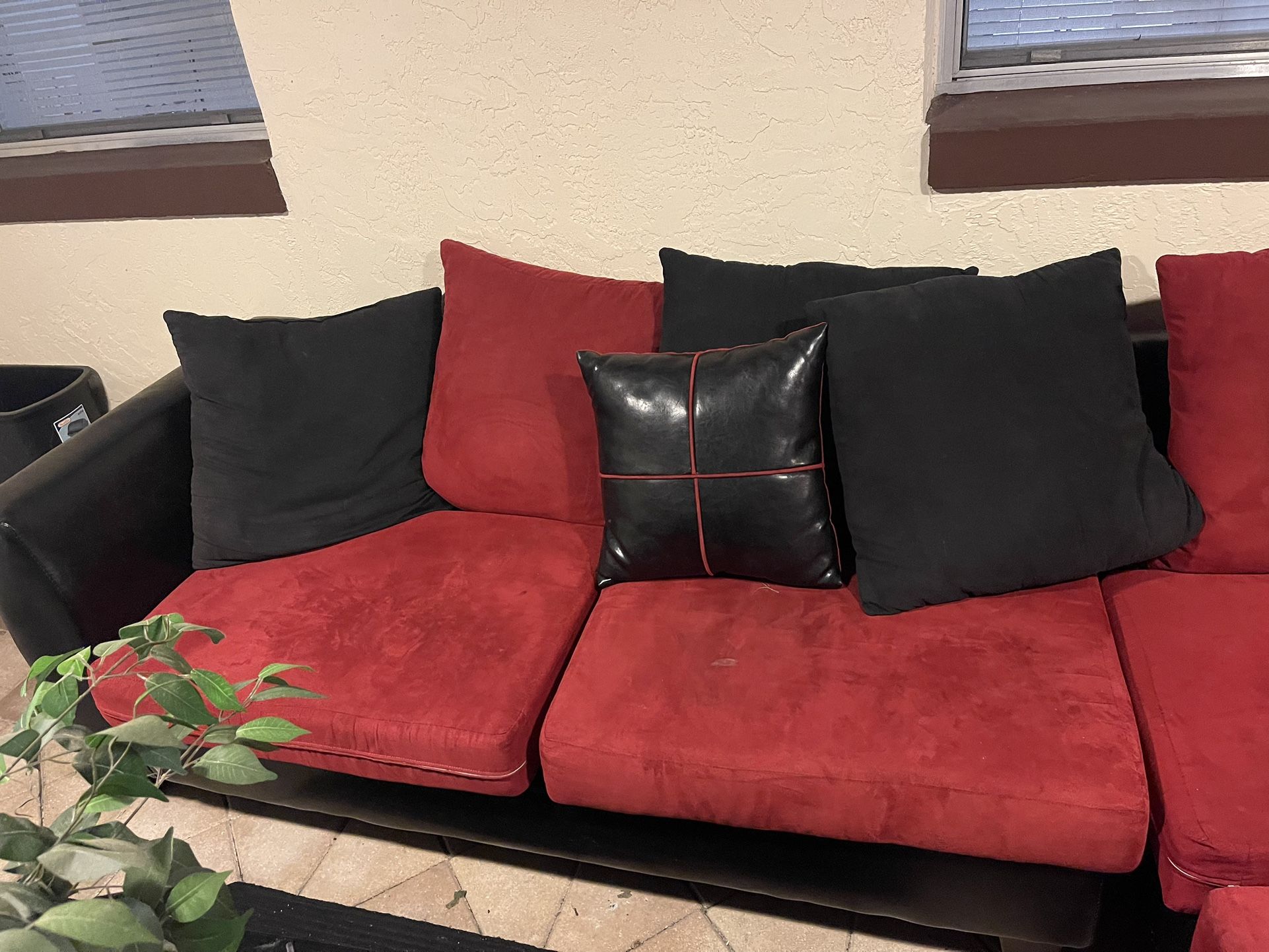 Couch (red and Black)